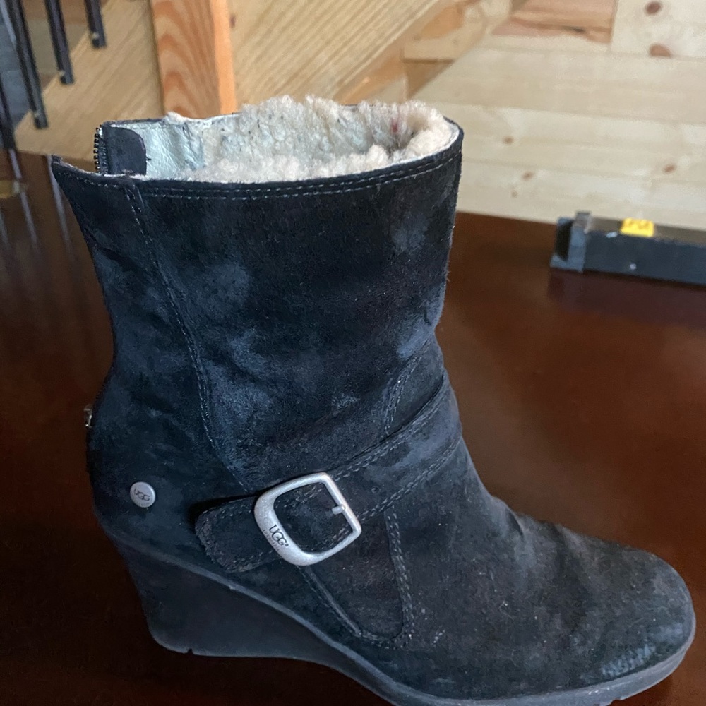 Ugg boots size 8 wedge black